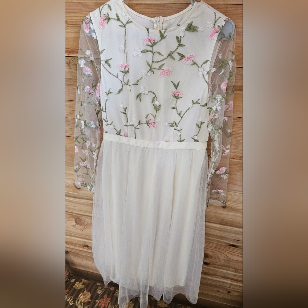 JJ's House Floral Embroidered Long Sleeve Dress - Picture 3 of 4